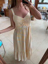 Cargar imagen en el visor de la galería, MARISHKA - Maxi vestido amarillo rayas