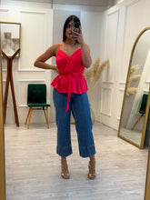Cargar imagen en el visor de la galería, RAQUEL - Blusa roja tirantes
