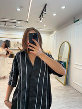 Cargar imagen en el visor de la galería, MARLENE - Set pantalón y blusa negro