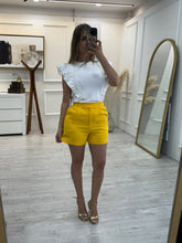 Cargar imagen en el visor de la galería, DAYANA - Short amarillo