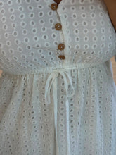 Cargar imagen en el visor de la galería, ROSALYN - Vestido midi blanco