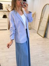Cargar imagen en el visor de la galería, CHELY - Blazer azul