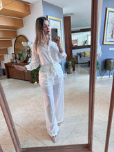 Cargar imagen en el visor de la galería, ELVIRA - Set pantalón y blusa blanco