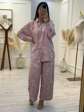 Cargar imagen en el visor de la galería, DARLENE - Set pantalon y blusa rosa