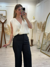 Cargar imagen en el visor de la galería, JUANA - Body hueso