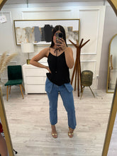 Cargar imagen en el visor de la galería, LORETTA - Blusa negra