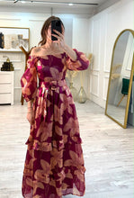 Cargar imagen en el visor de la galería, EVANTHE - Maxi vestido tinto estampado