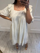 Cargar imagen en el visor de la galería, HERMIONE - Vestido corto avena