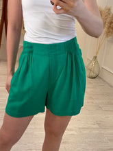 Cargar imagen en el visor de la galería, TOSCANA - Short verde