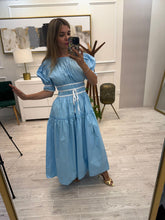 Cargar imagen en el visor de la galería, MADONNA - Maxi vestido azul claro