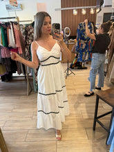 Cargar imagen en el visor de la galería, LEONOR - Maxi vestido blanco tirantes