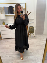 Cargar imagen en el visor de la galería, VERÓNICA - Maxi vestido negro