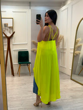 Cargar imagen en el visor de la galería, CELINE - Blusa neon tirantes