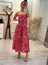Cargar imagen en el visor de la galería, GENOVEVA - Maxi vestido tirantes rojo estampado