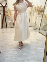 Cargar imagen en el visor de la galería, JULISSA - Maxi vestido beige