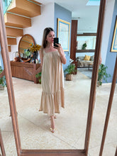 Cargar imagen en el visor de la galería, SAYDA - Maxi vestido beige