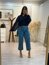 Cargar imagen en el visor de la galería, ESTRELLA - Blusa azul profundo