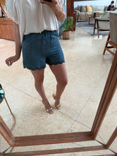 Cargar imagen en el visor de la galería, SORAIDA - Short azul