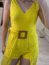 Cargar imagen en el visor de la galería, RAMIRA - Maxi jumper amarillo