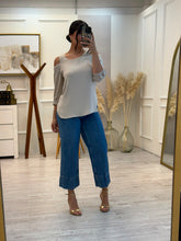 Cargar imagen en el visor de la galería, TRUE - Blusa avena