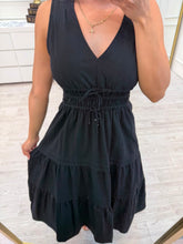 Cargar imagen en el visor de la galería, ORIANA - Maxi vestido negro