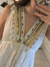 Cargar imagen en el visor de la galería, VANESSA - Vestido midi hueso sin mangas