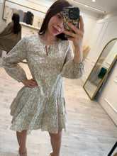 Cargar imagen en el visor de la galería, HEAVEN - Vestido corto khaki estampado