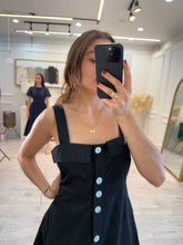 Cargar imagen en el visor de la galería, AYAKA - Vestido midi negro con blanco