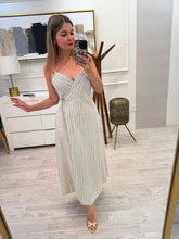 Cargar imagen en el visor de la galería, GEORGINA - Maxi vestido avena rayas