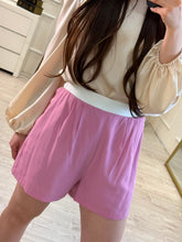 Cargar imagen en el visor de la galería, YESENIA - Short rosa