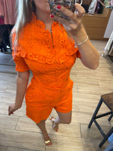 Cargar imagen en el visor de la galería, CORINA - Set blusa y short naranjas