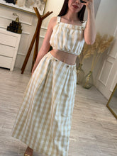 Cargar imagen en el visor de la galería, BRYNN - Set blusa y falda estampado