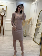 Cargar imagen en el visor de la galería, HEIDI - Vestido midi nude