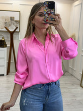Cargar imagen en el visor de la galería, TISHA - Camisa rosa