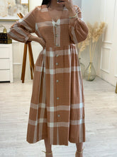 Cargar imagen en el visor de la galería, CADENCE - Maxi vestido khaki