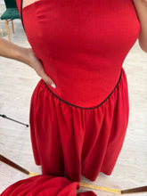 Cargar imagen en el visor de la galería, SELENA - Maxi vestido rojo