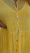 Cargar imagen en el visor de la galería, GAIL - Maxi vestido amarillo