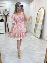 Cargar imagen en el visor de la galería, MURPHY - Vestido corto salmon estampado boho