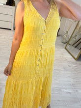 Cargar imagen en el visor de la galería, CLARIBEL - Maxi vestido amarillo sin mangas
