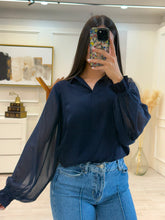 Cargar imagen en el visor de la galería, ESTRELLA - Blusa azul profundo