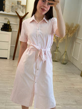 Cargar imagen en el visor de la galería, FLORENCE - Vestido midi blanco con rosa rayado