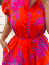 Cargar imagen en el visor de la galería, ANAHI - Maxi vestido naranja estampado floral