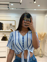 Cargar imagen en el visor de la galería, REAGAN - Blusa rayas azul con blanco