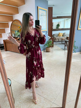 Cargar imagen en el visor de la galería, KEREL - Maxi vestido granate estampado