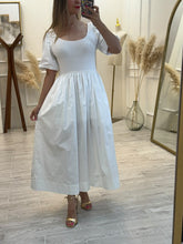 Cargar imagen en el visor de la galería, LEOTINA - Maxi vestido blanco