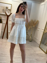 Cargar imagen en el visor de la galería, ARDEN - Vestido corto blanco