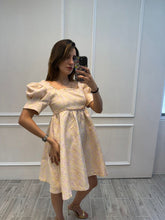 Cargar imagen en el visor de la galería, KELLY - Vestido corto rosa pastel