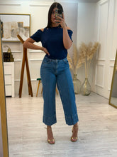 Cargar imagen en el visor de la galería, BRENNEN - Blusa azul petróleo
