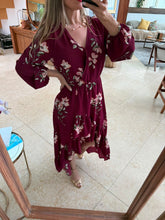 Cargar imagen en el visor de la galería, KEREL - Maxi vestido granate estampado