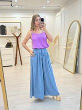 Cargar imagen en el visor de la galería, CHERRY - Blusa violeta tirantes